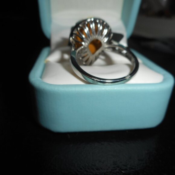 Ladies Large TearDrop Rhinestone Ring sz 10 - Picture 3 of 5